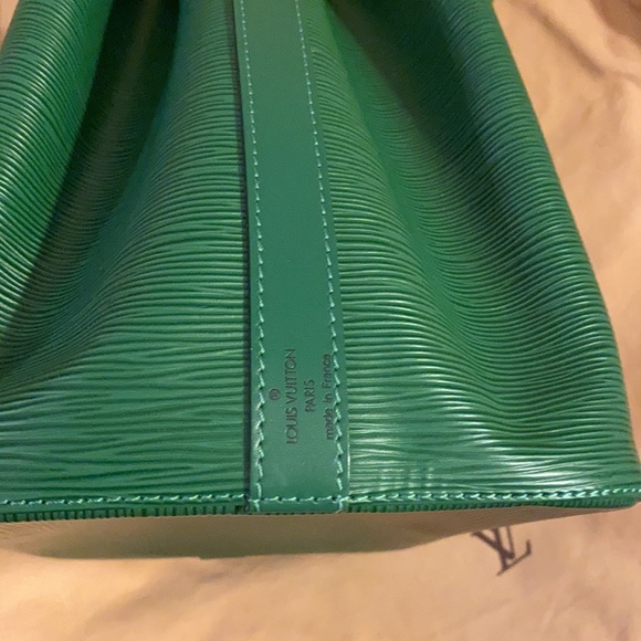 Perfect!! Louis Vuitton Noe epi green leather bucket handbag - Picture 10 of 16